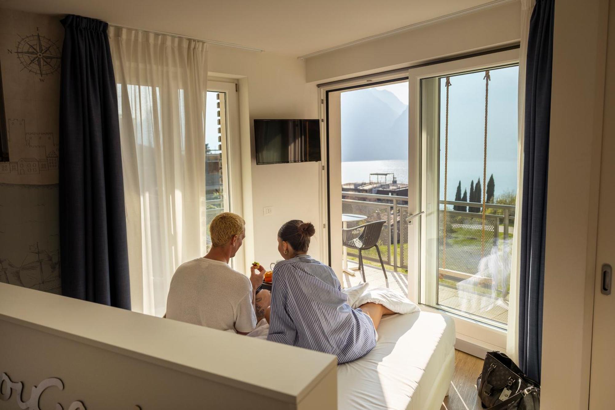 Hi Hotels Torbole - Pool & Spa Torbole Sul Garda Εξωτερικό φωτογραφία