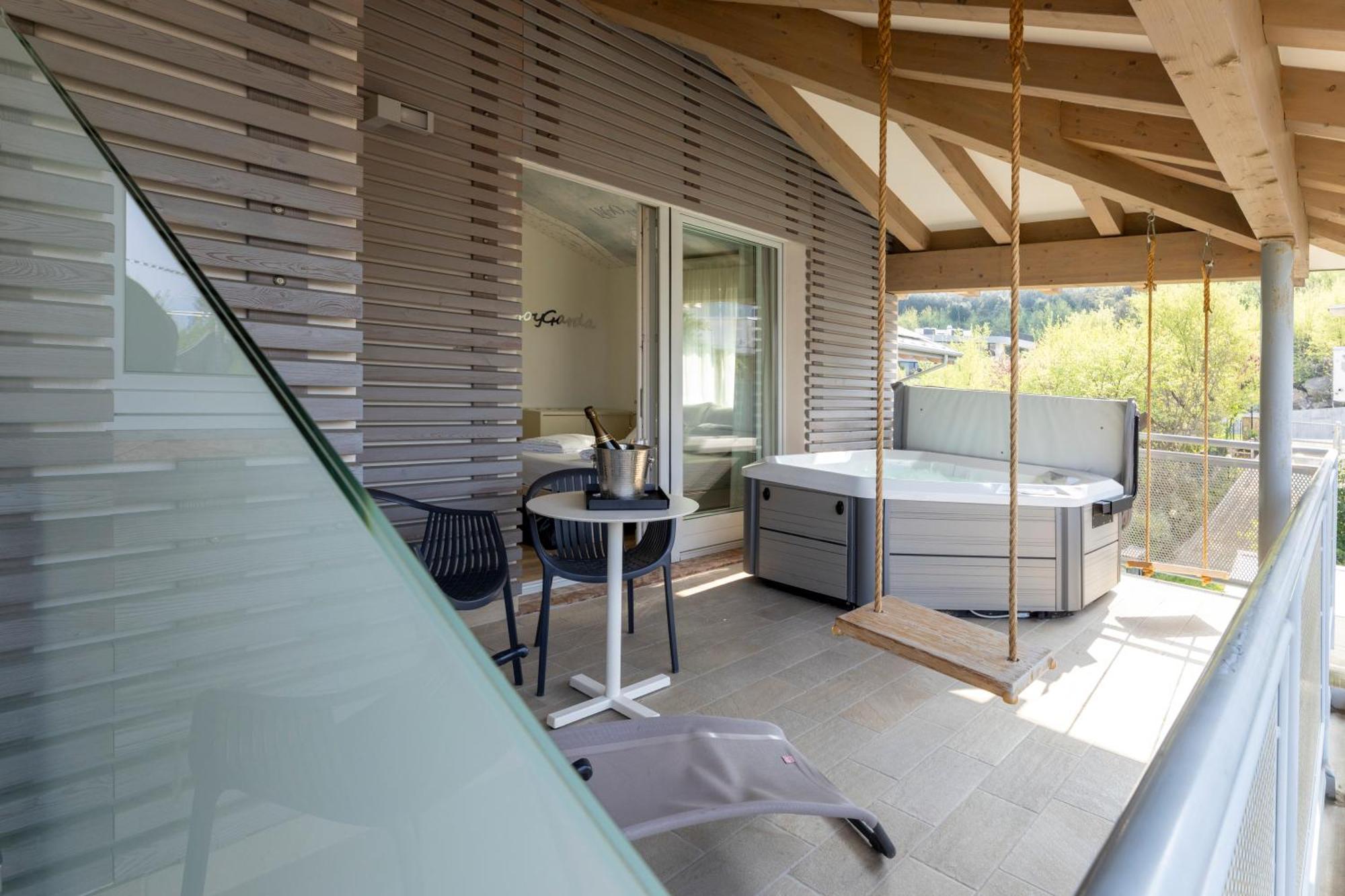 Hi Hotels Torbole - Pool & Spa Torbole Sul Garda Εξωτερικό φωτογραφία